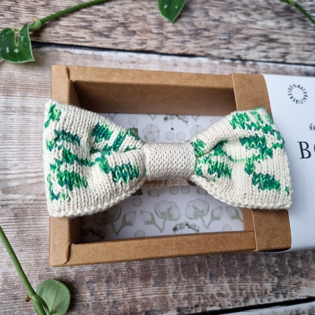 Green Ivy Bow Tie - Wool & Water