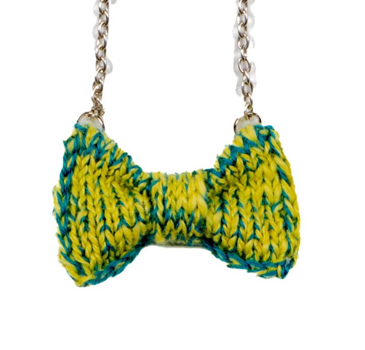 Wasabi Mix Mini Bow Tie Necklace - Wool & Water
